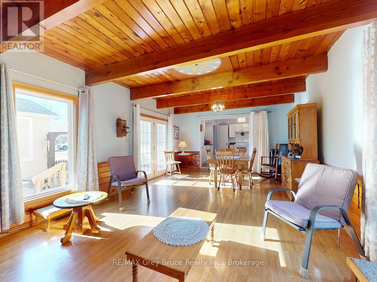 817 11th Street W, Owen Sound, Ontario N4K 3T4 - Photo 20 - X12984570