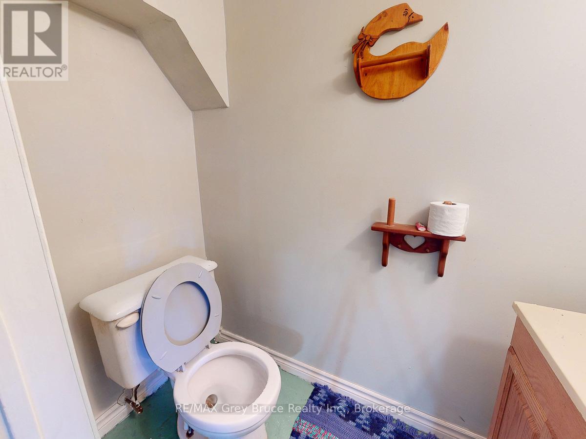 817 11th Street W, Owen Sound, Ontario N4K 3T4 - Photo 37 - X12984570