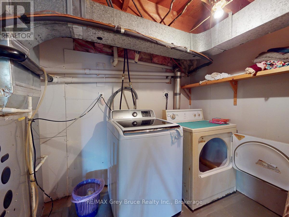 817 11th Street W, Owen Sound, Ontario N4K 3T4 - Photo 38 - X12984570