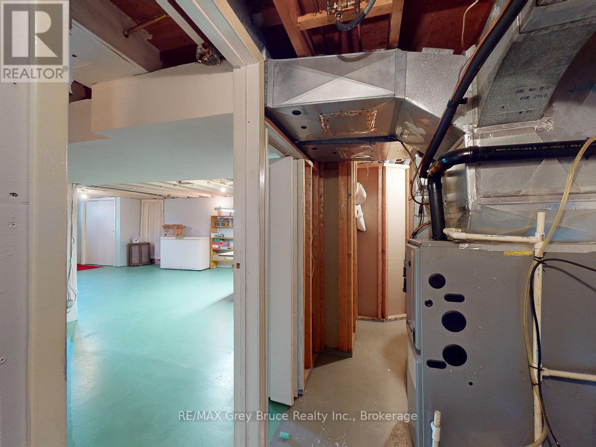 817 11th Street W, Owen Sound, Ontario N4K 3T4 - Photo 39 - X12984570