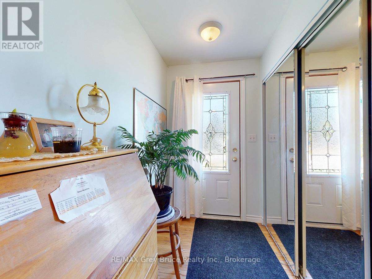 817 11th Street W, Owen Sound, Ontario N4K 3T4 - Photo 8 - X12984570