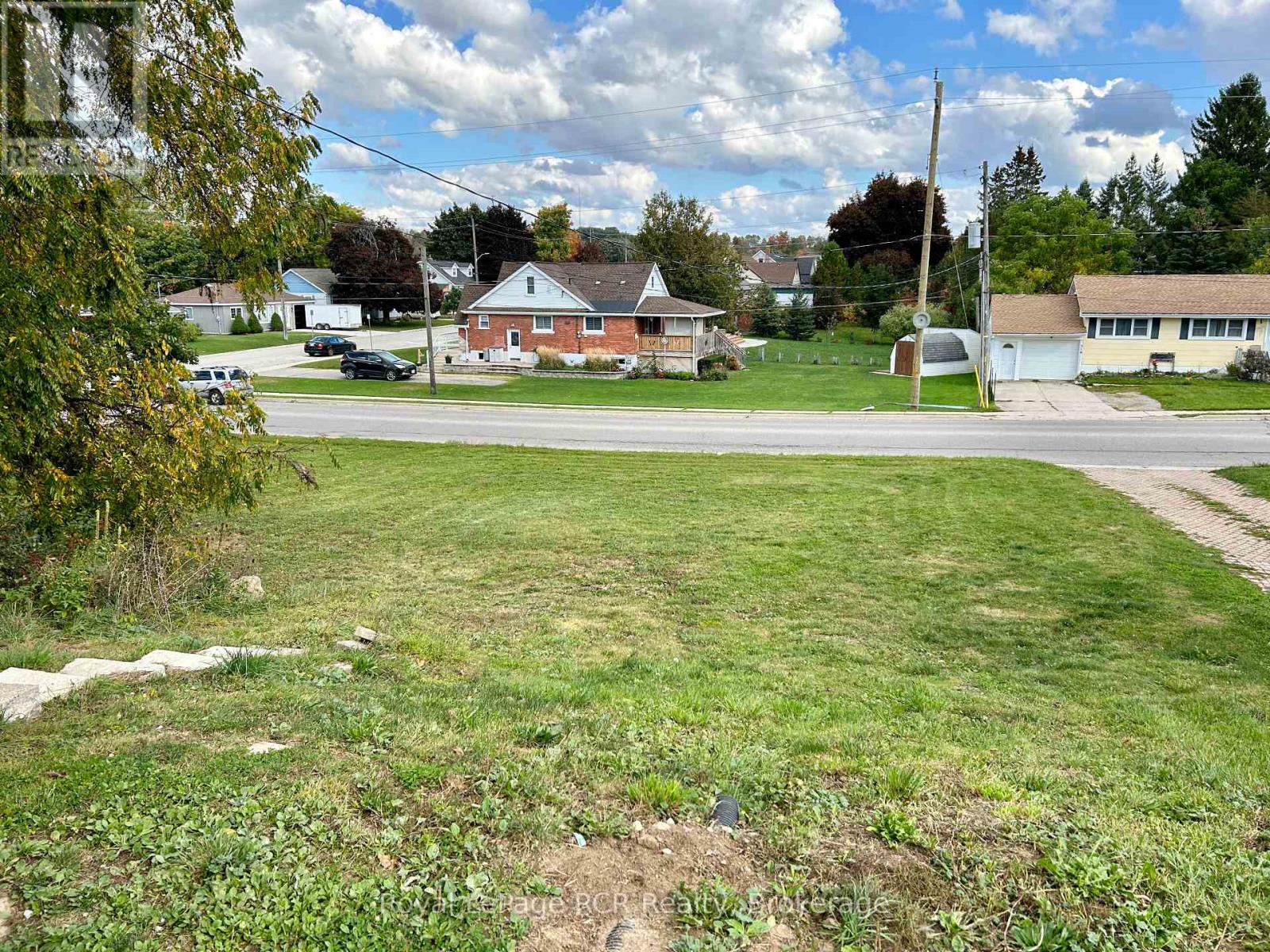 307 Prince (Lane) Street, Brockton, Ontario  N0G 2V0 - Photo 6 - X12984632