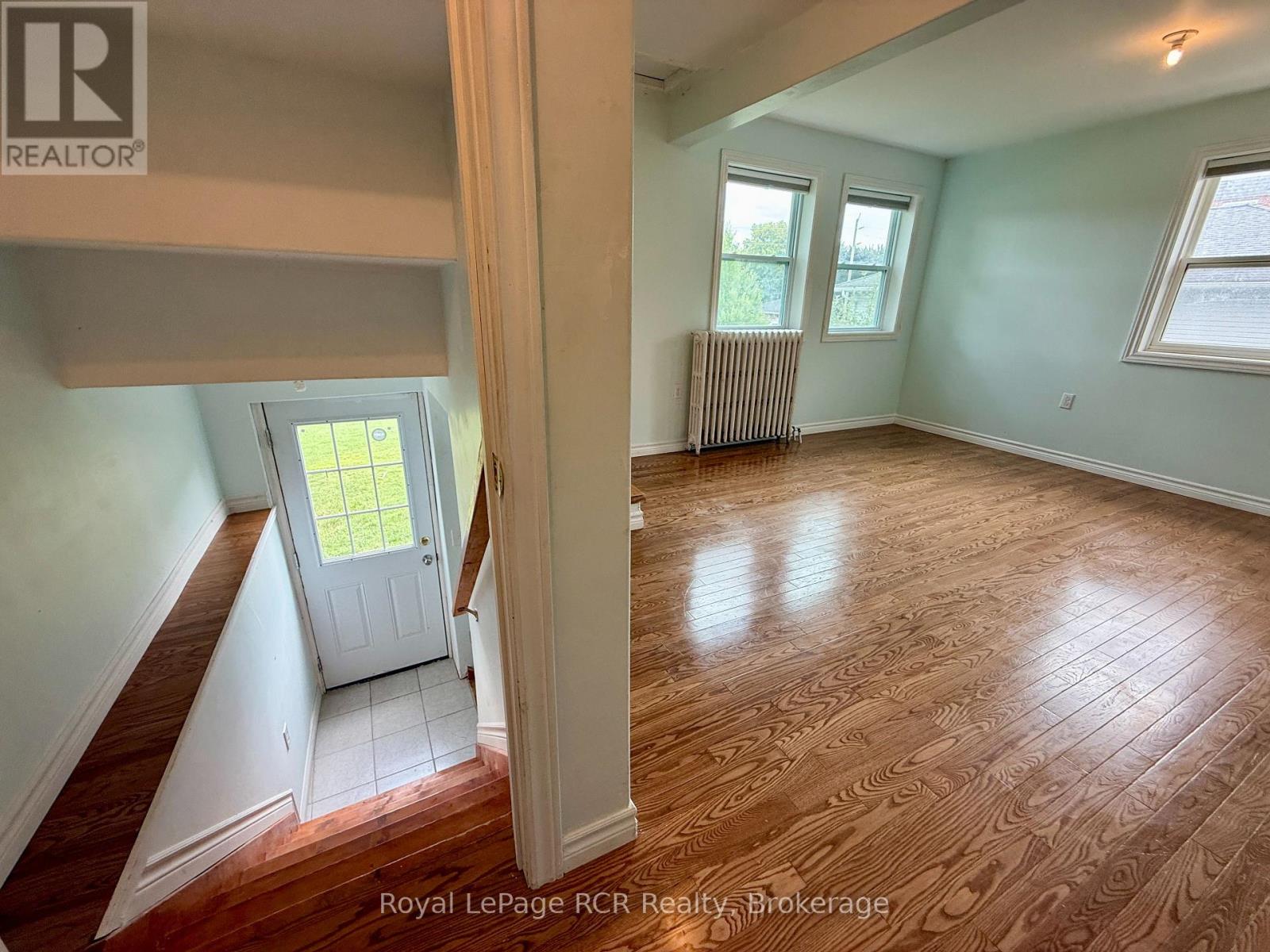 307 Prince (Lane) Street, Brockton, Ontario  N0G 2V0 - Photo 8 - X12984632