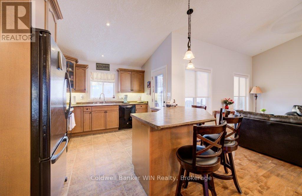 300 Durham Street W, Wellington North, Ontario  N0G 2L1 - Photo 11 - X12984644