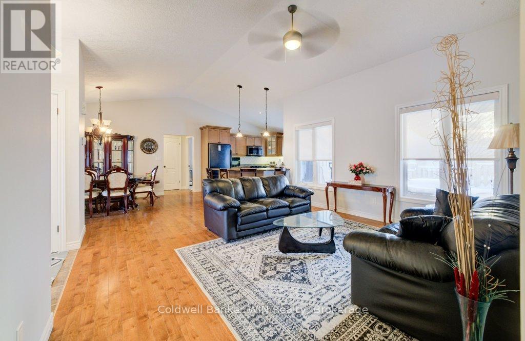 300 Durham Street W, Wellington North, Ontario  N0G 2L1 - Photo 17 - X12984644