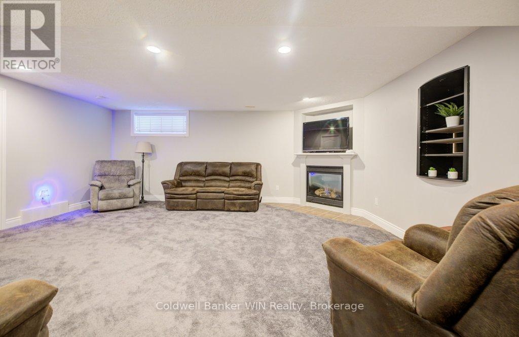 300 Durham Street W, Wellington North, Ontario  N0G 2L1 - Photo 29 - X12984644