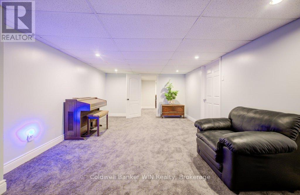 300 Durham Street W, Wellington North, Ontario  N0G 2L1 - Photo 32 - X12984644