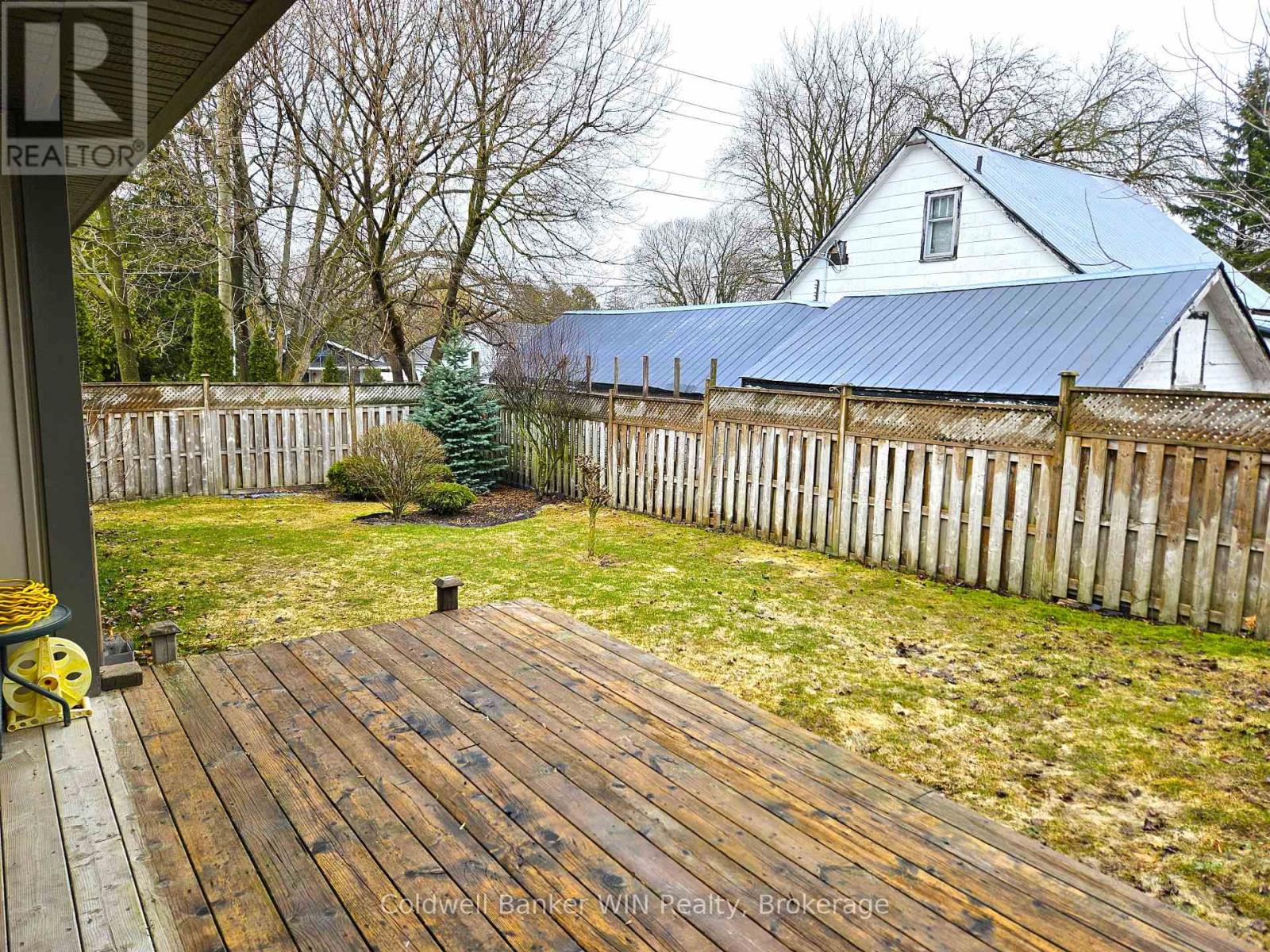 300 Durham Street W, Wellington North, Ontario  N0G 2L1 - Photo 35 - X12984644