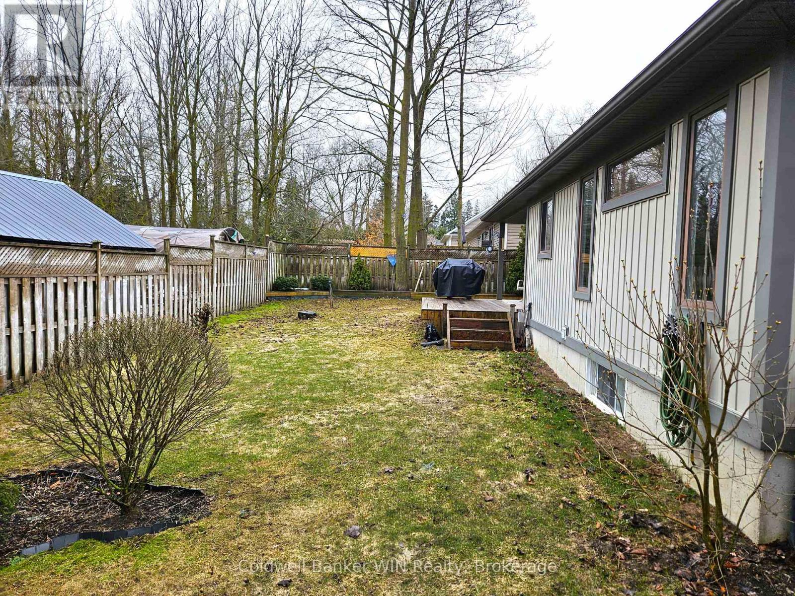 300 Durham Street W, Wellington North, Ontario  N0G 2L1 - Photo 37 - X12984644