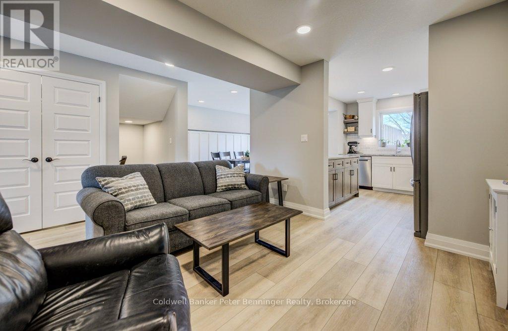 126 Second Street, Brockton, Ontario  N0G 2V0 - Photo 22 - X12984656