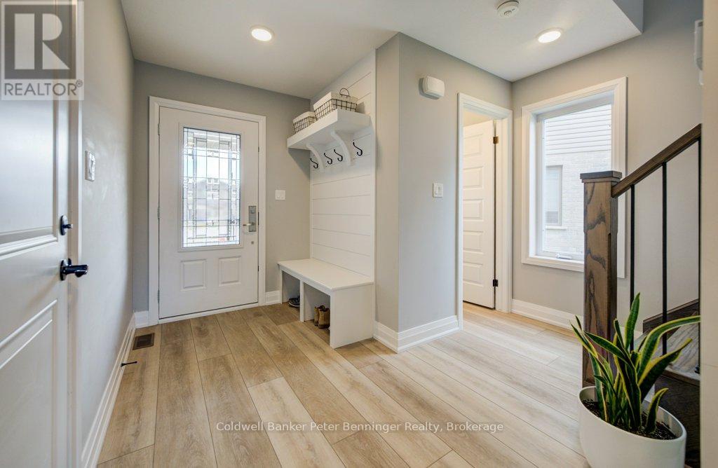 126 Second Street, Brockton, Ontario  N0G 2V0 - Photo 6 - X12984656