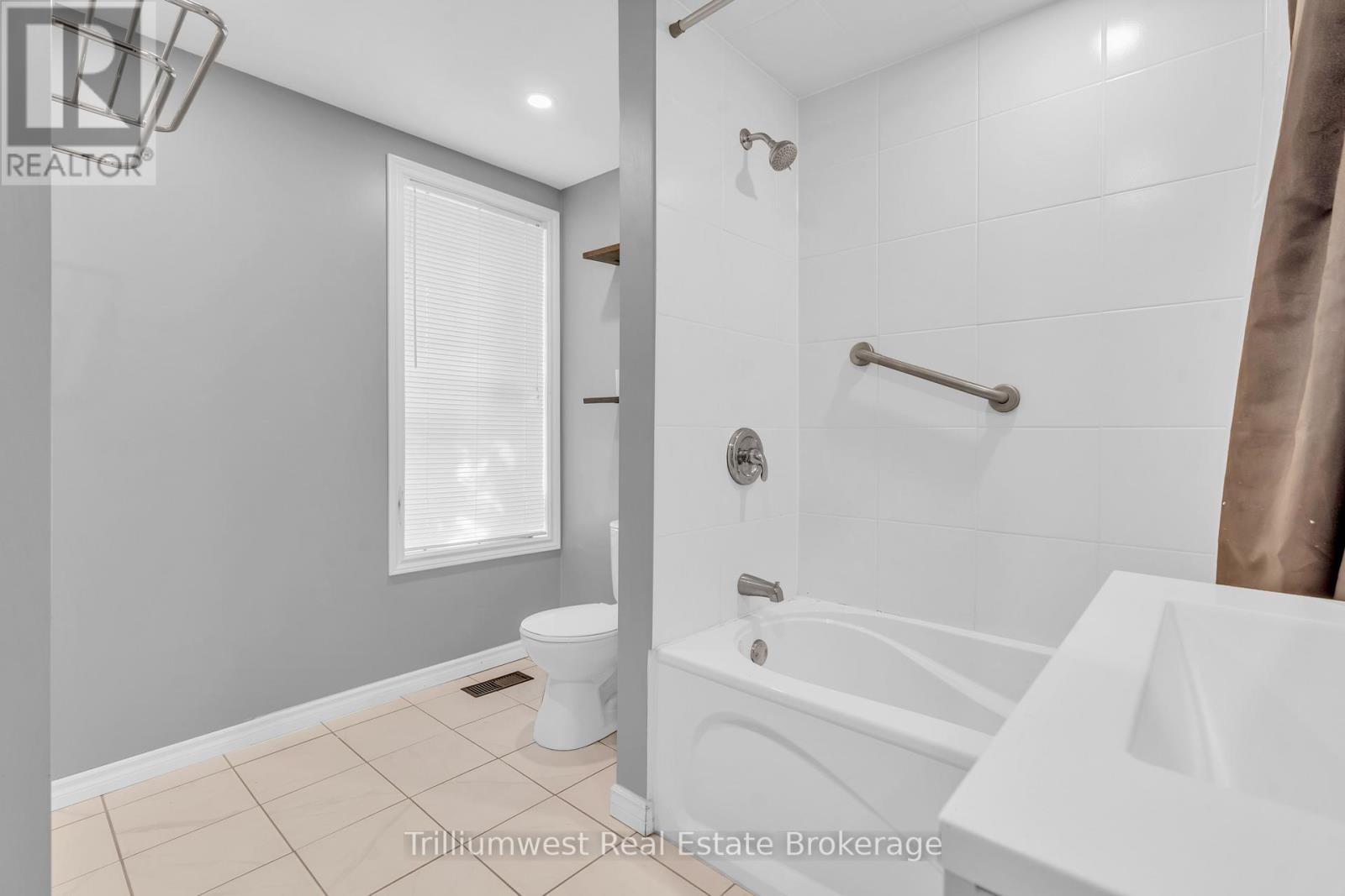 349 Main Street S, Wellington North, Ontario  N0G 2L0 - Photo 15 - X12984750