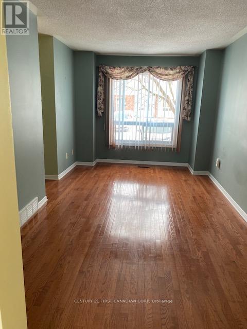 5 - 1930 Marconi Boulevard, London East, Ontario  N5V 4S2 - Photo 4 - X12984664