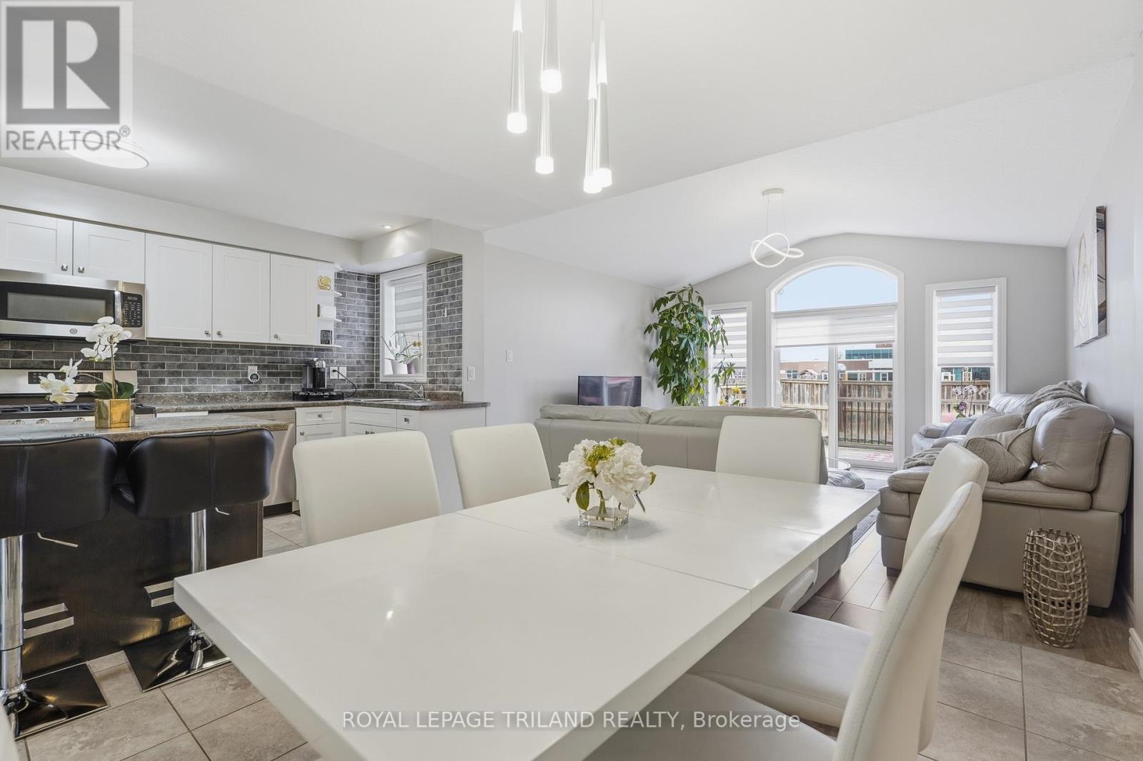 849 Silverfox Crescent, London North, Ontario  N6G 0N6 - Photo 18 - X12984672