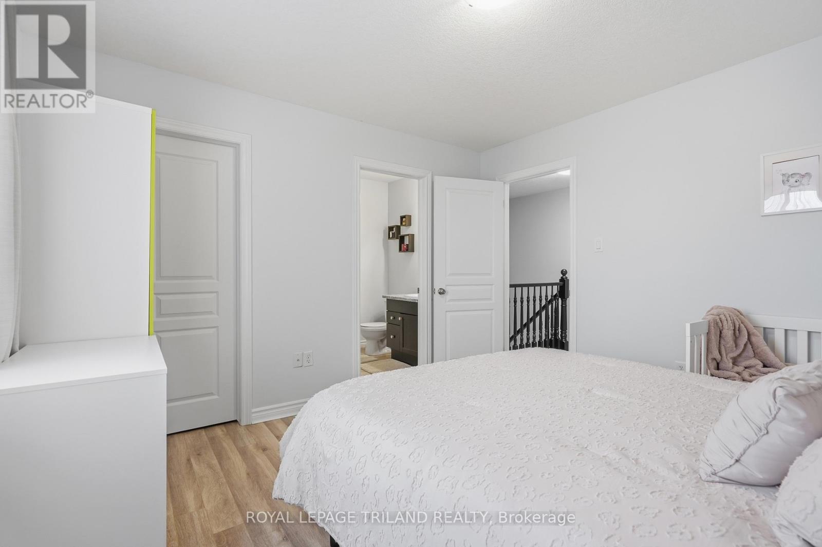 849 Silverfox Crescent, London North, Ontario  N6G 0N6 - Photo 23 - X12984672