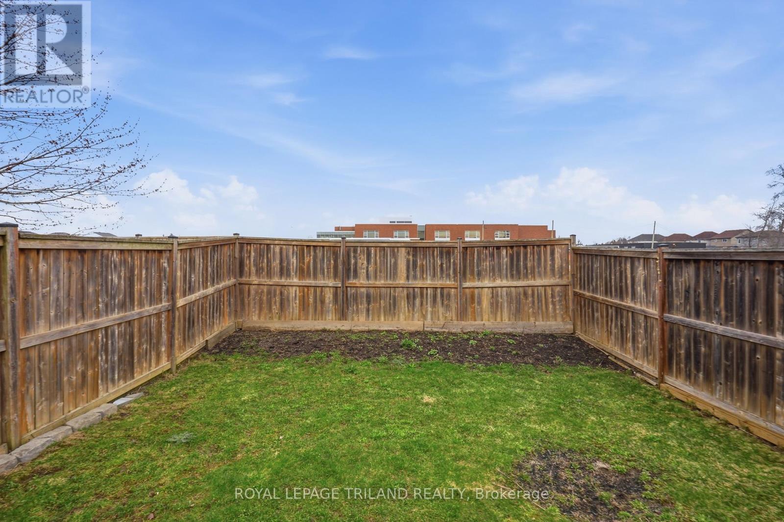 849 Silverfox Crescent, London North, Ontario  N6G 0N6 - Photo 42 - X12984672