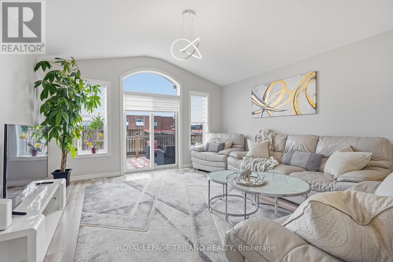 849 Silverfox Crescent, London North, Ontario  N6G 0N6 - Photo 8 - X12984672