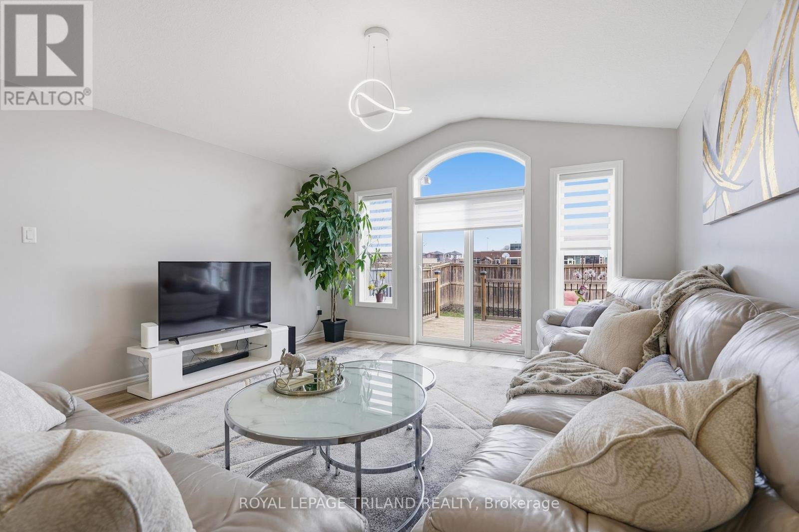 849 Silverfox Crescent, London North, Ontario  N6G 0N6 - Photo 9 - X12984672