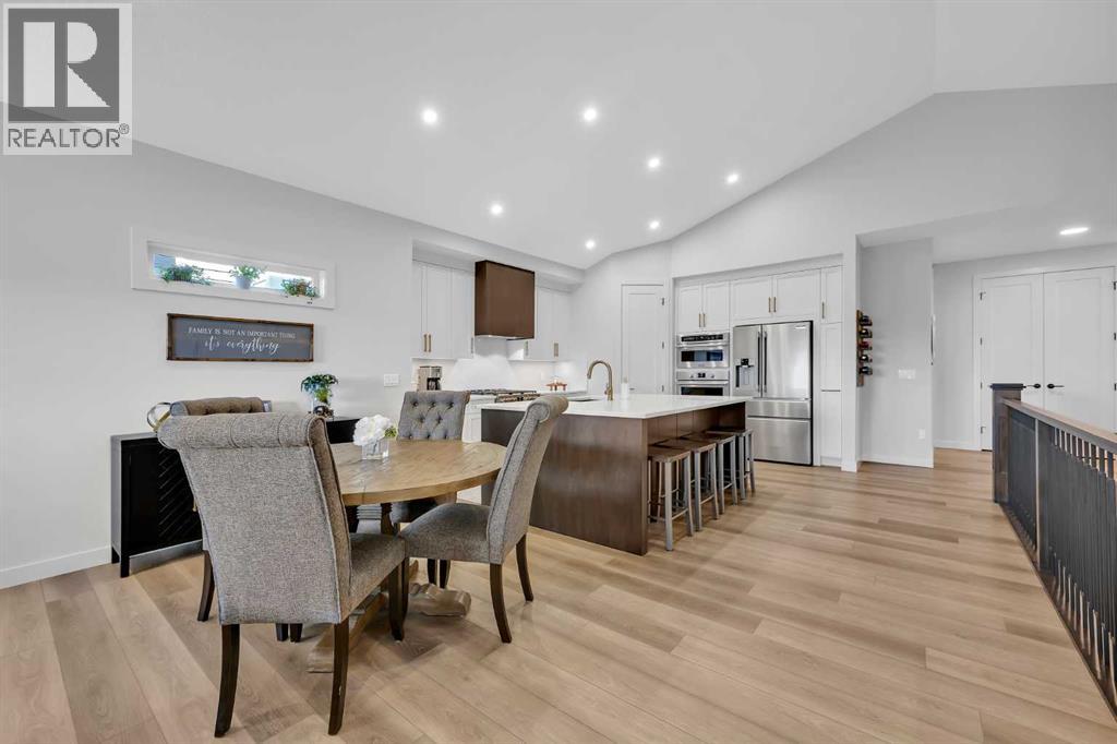 13 Emerson Crescent, Okotoks, Alberta  T1S 5W5 - Photo 12 - A2297302