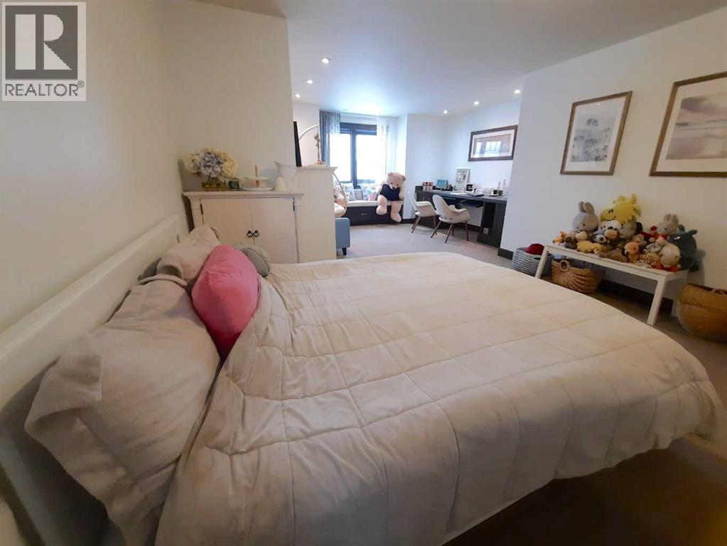 16021 Mckenzie Lake Way SE, Calgary, Alberta  T2Z 1Y1 - Photo 33 - A2297710