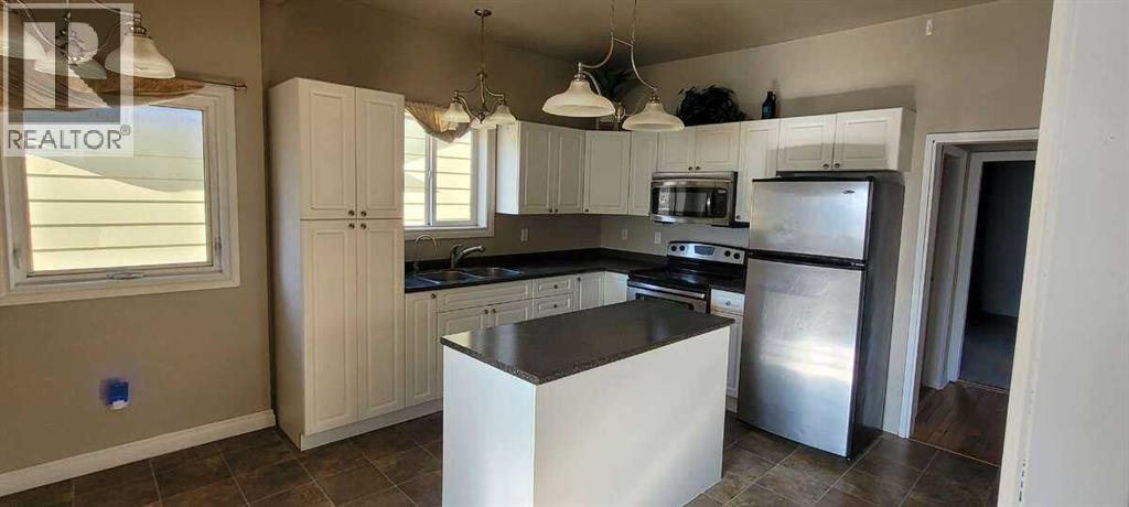 7950 17th Avenue, Coleman, Alberta  T0K 0M0 - Photo 8 - A2299946