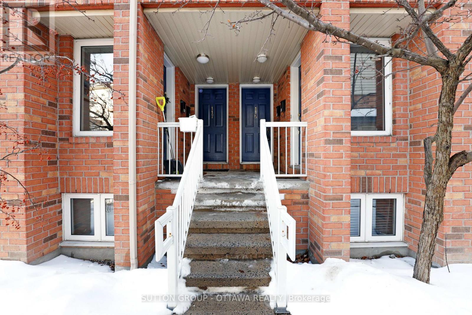 115 Tall Pines Private, Ottawa, Ontario  K2H 1H1 - Photo 2 - X12984562