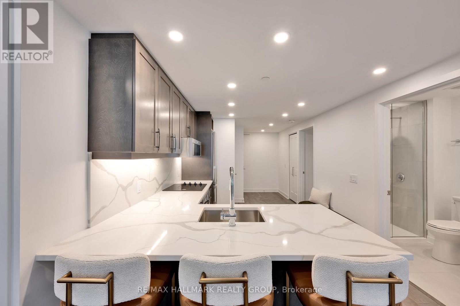 701 - 340 Queen Street, Ottawa, Ontario  K1R 0G1 - Photo 11 - X12984768