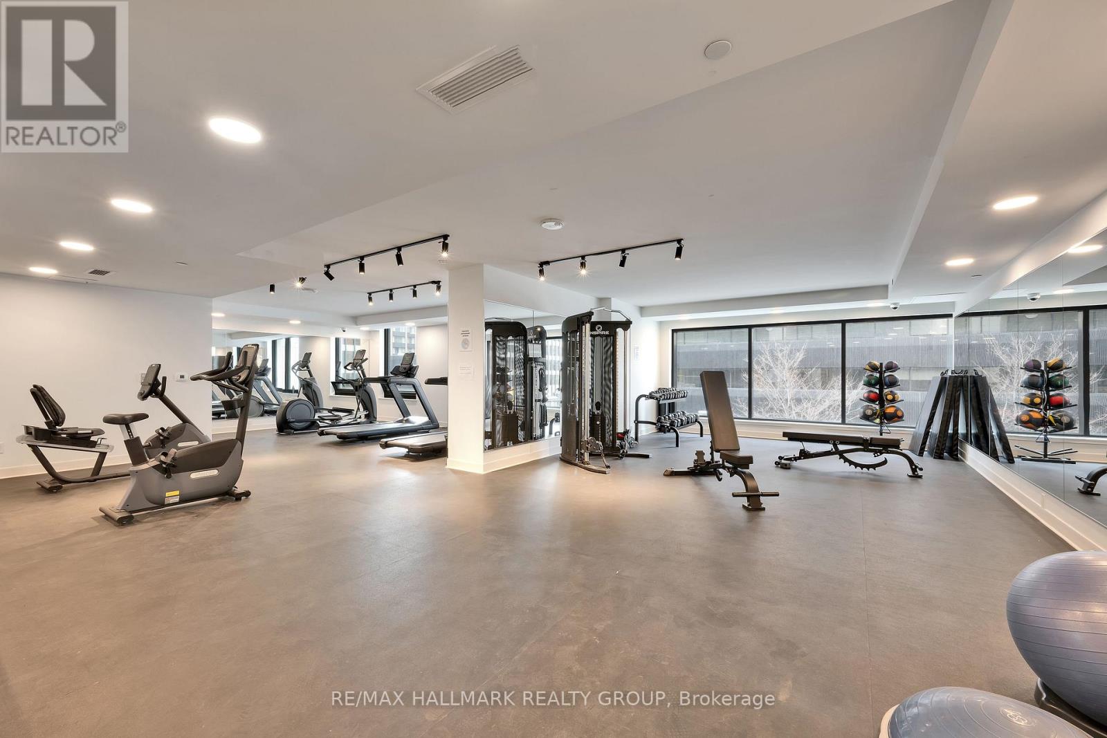 701 - 340 Queen Street, Ottawa, Ontario  K1R 0G1 - Photo 34 - X12984768