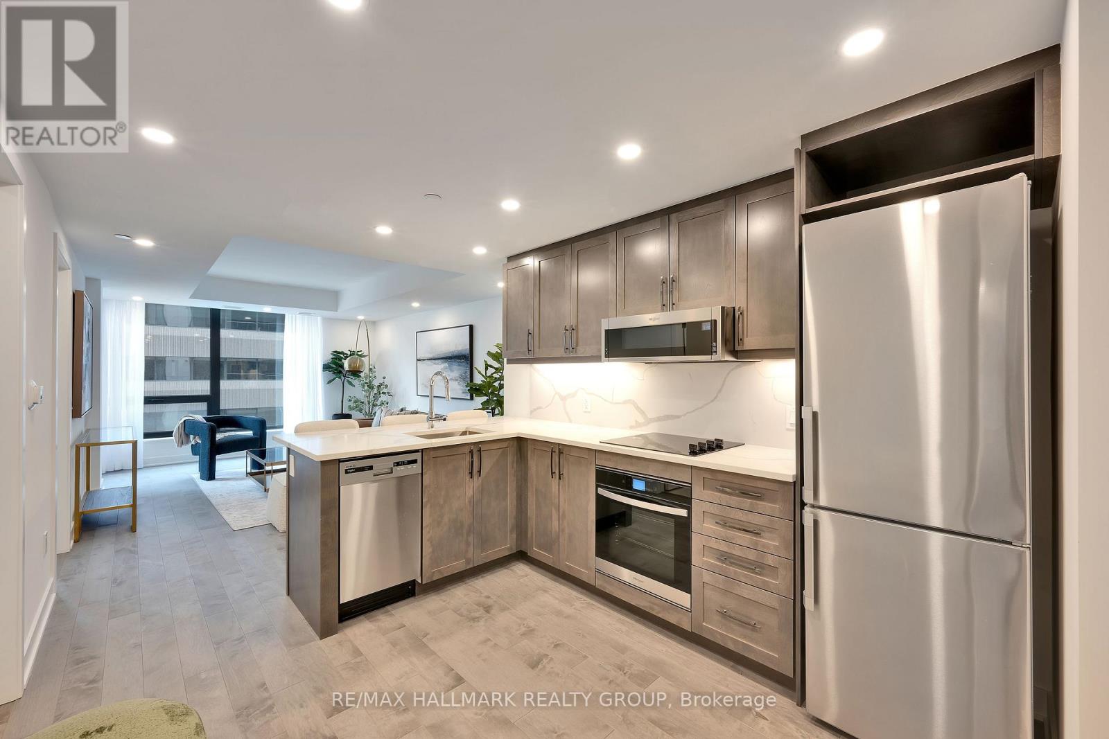 701 - 340 Queen Street, Ottawa, Ontario  K1R 0G1 - Photo 5 - X12984768