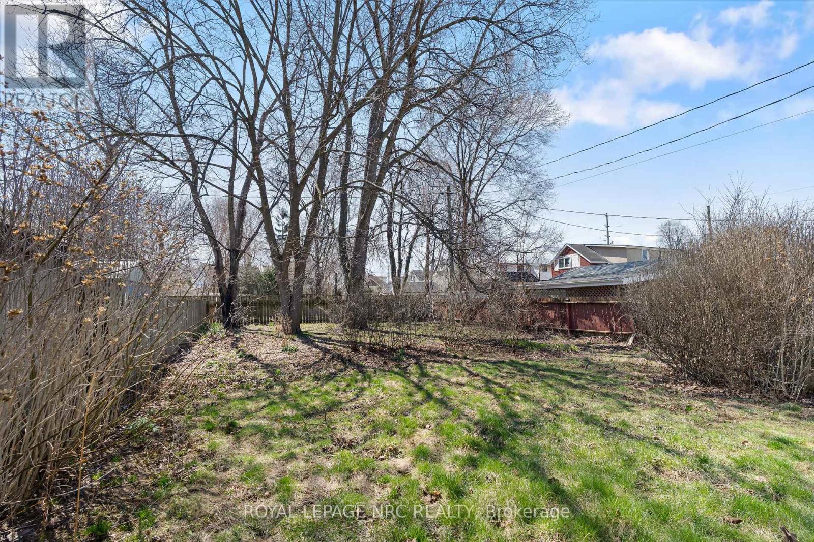 8 Byron Place, St. Catharines, Ontario  L2R 1M2 - Photo 20 - X12984648