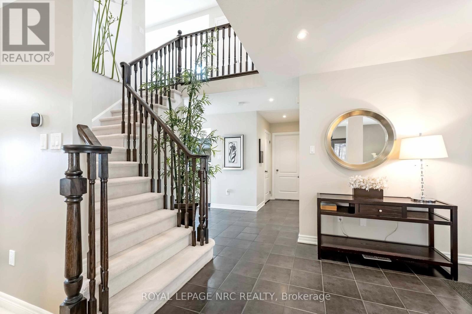 9115 Kudlac Street, Niagara Falls, Ontario  L2H 0C2 - Photo 6 - X12984738