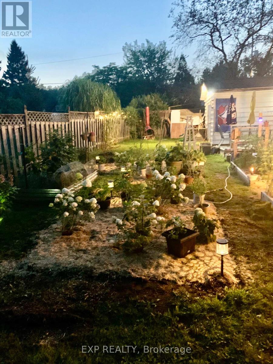 1104 Ferrier Avenue, Innisfil, Ontario  L0L 1W0 - Photo 46 - N12968516