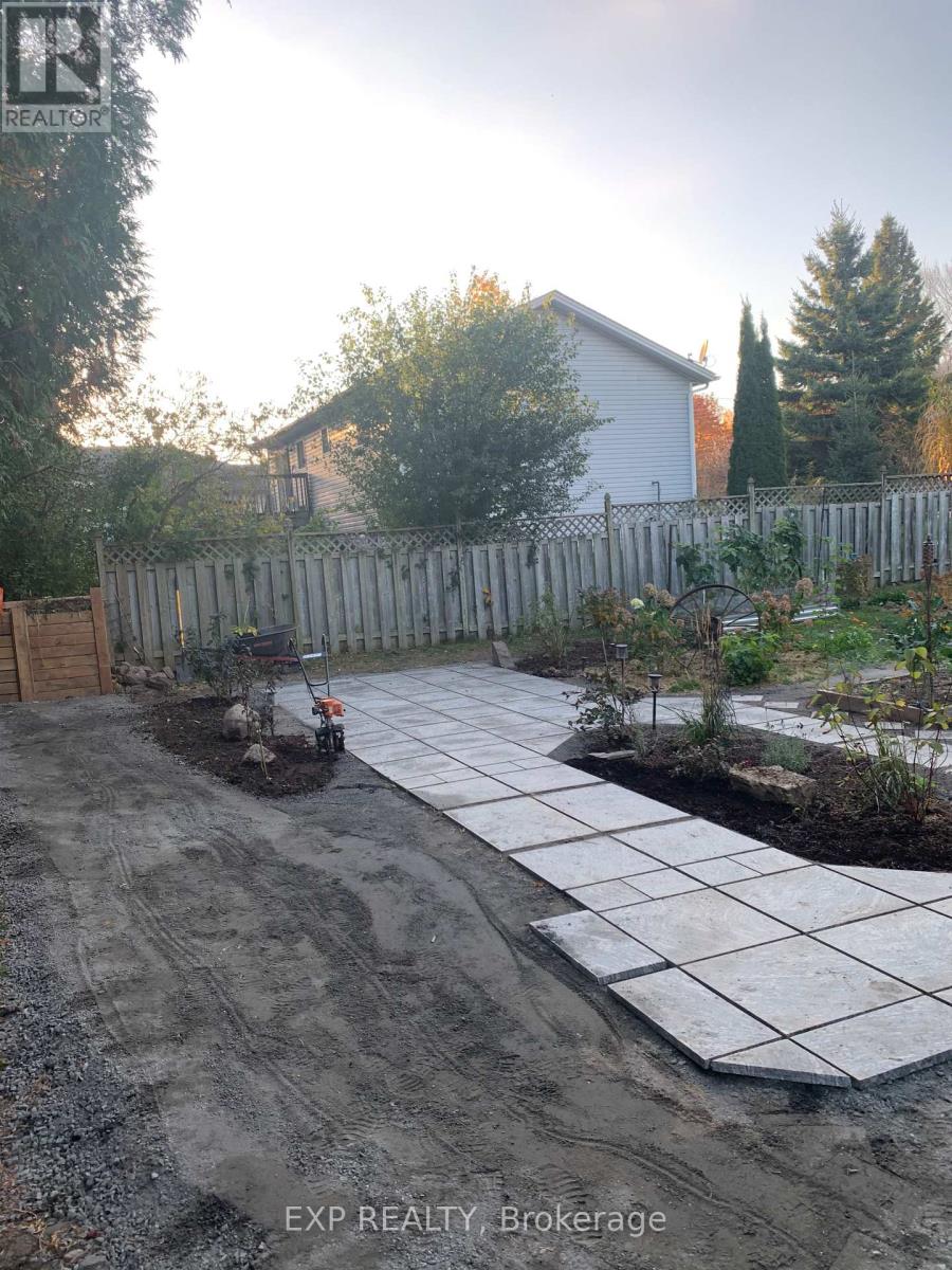 1104 Ferrier Avenue, Innisfil, Ontario  L0L 1W0 - Photo 50 - N12968516