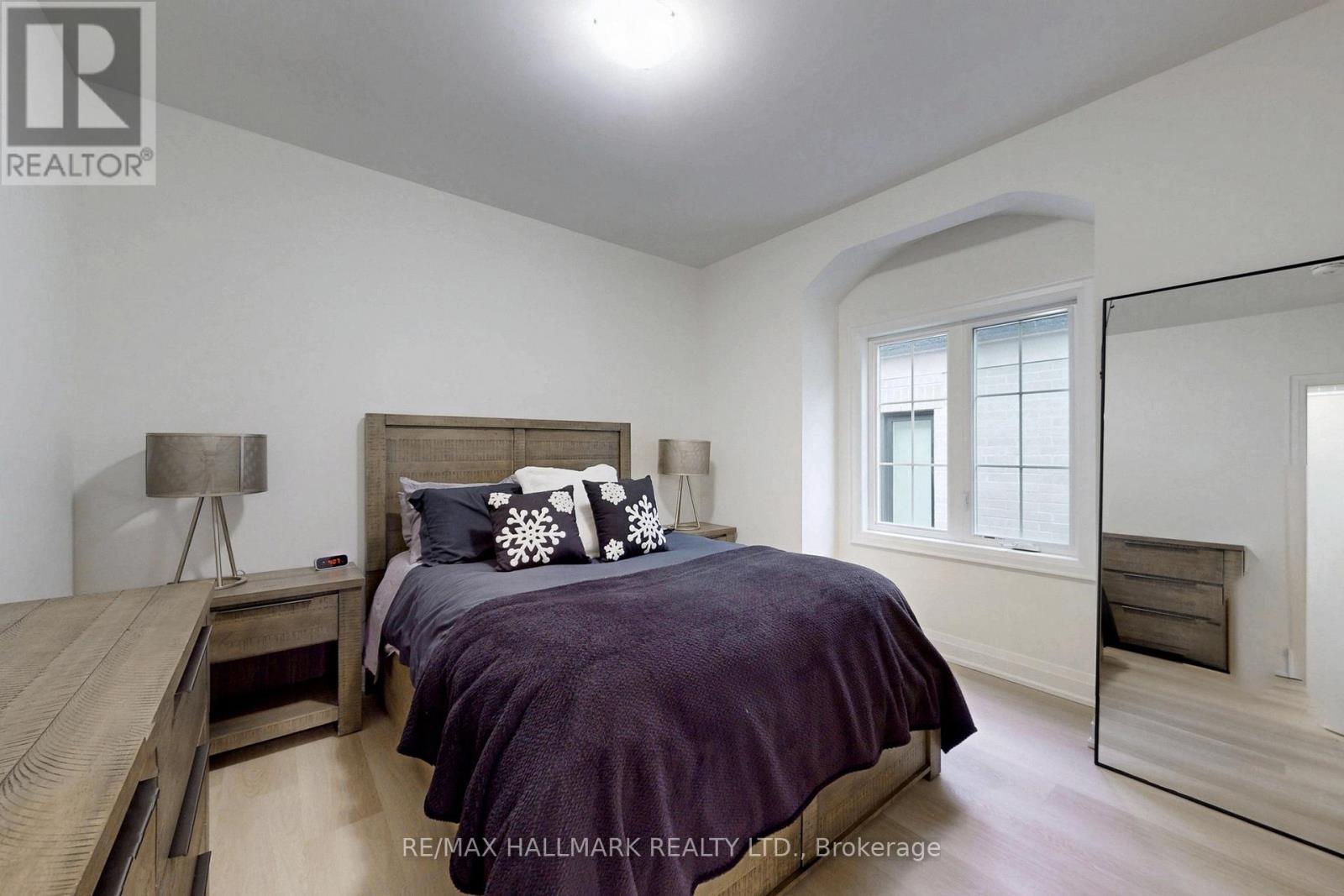 31 Naughton Drive, Richmond Hill, Ontario L4C 4M6 - Photo 42 - N12976440