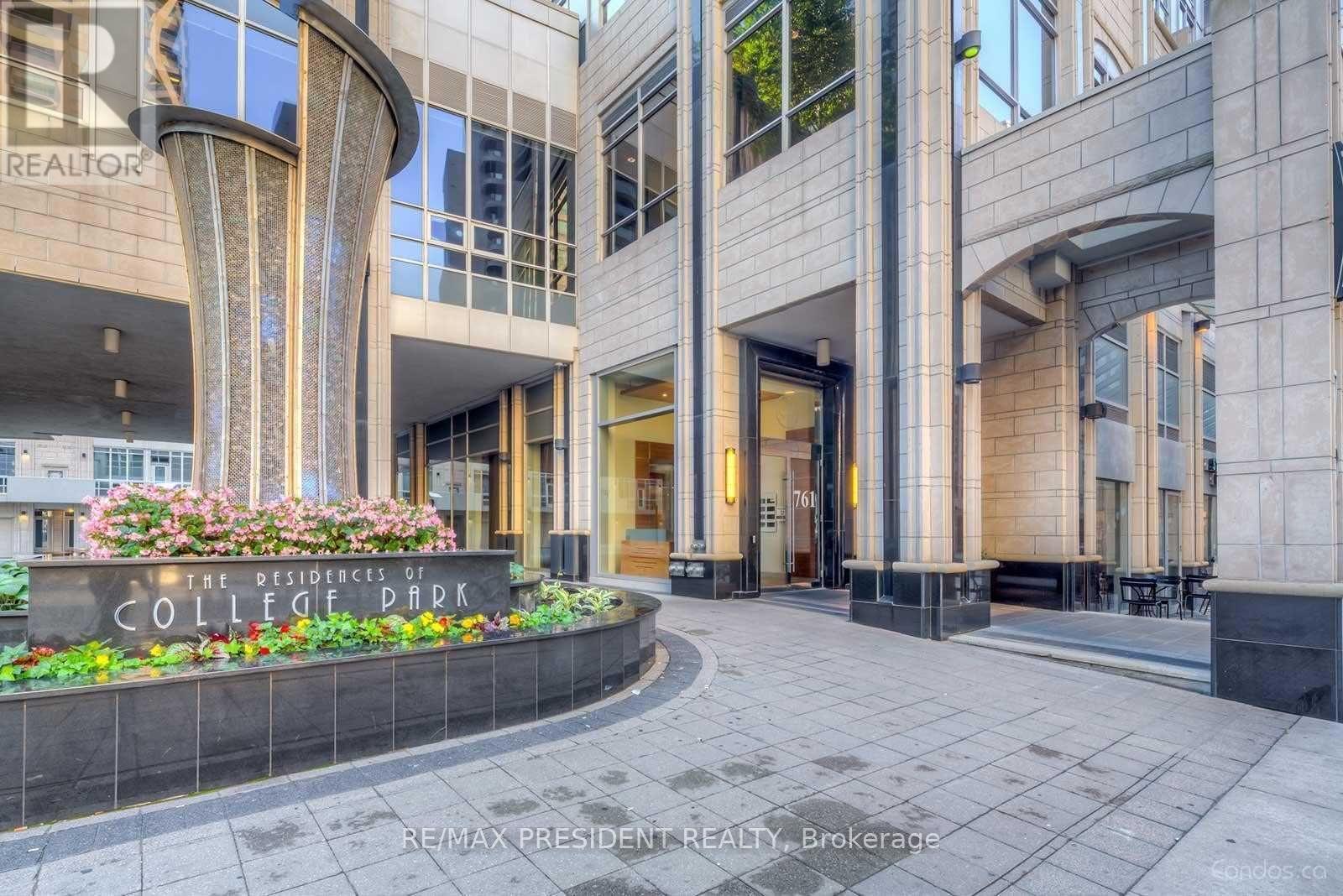 2213 - 761 Bay Street, Toronto, Ontario  M5G 2R2 - Photo 4 - C12948080