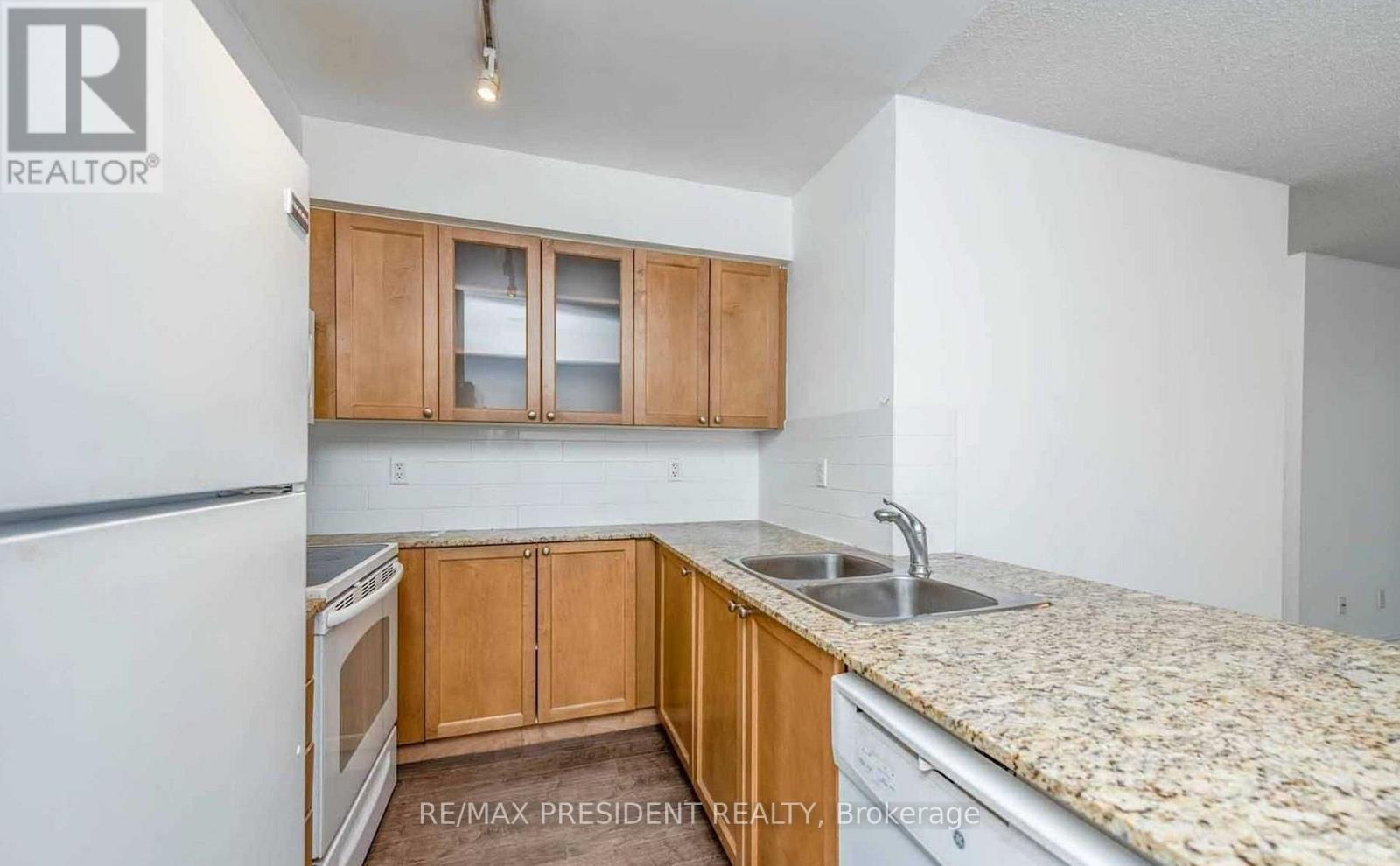 2213 - 761 Bay Street, Toronto, Ontario  M5G 2R2 - Photo 15 - C12948080