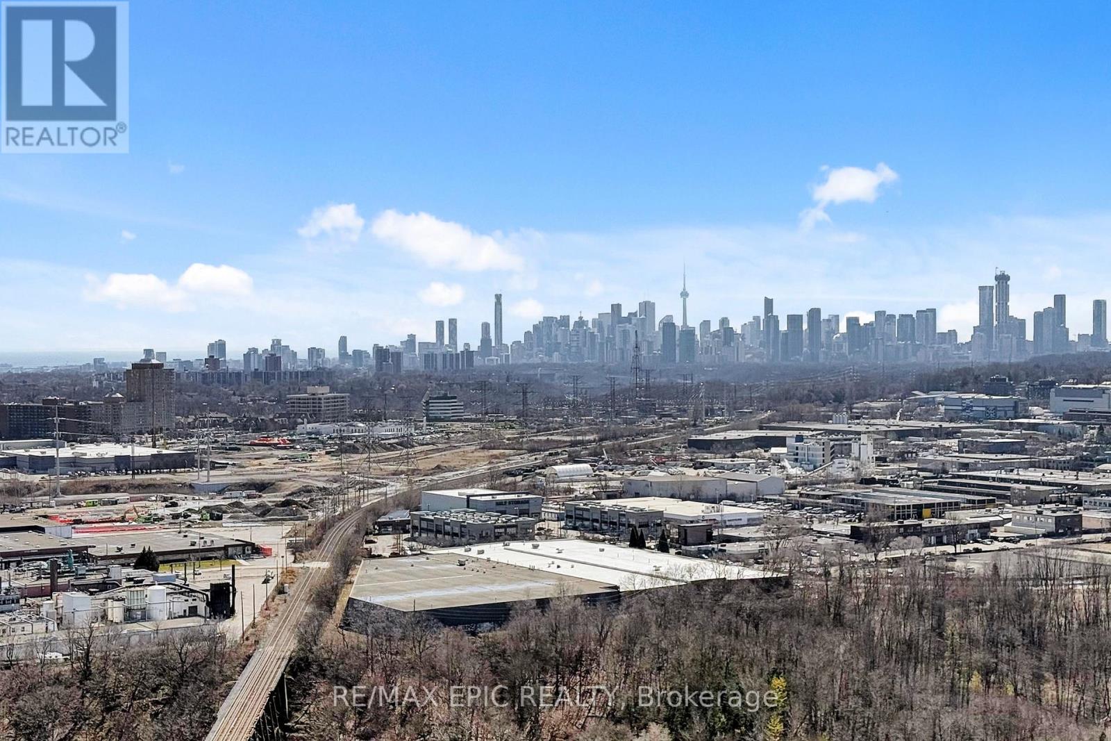 2809 - 30 INN ON THE PARK DRIVE, Toronto, Ontario