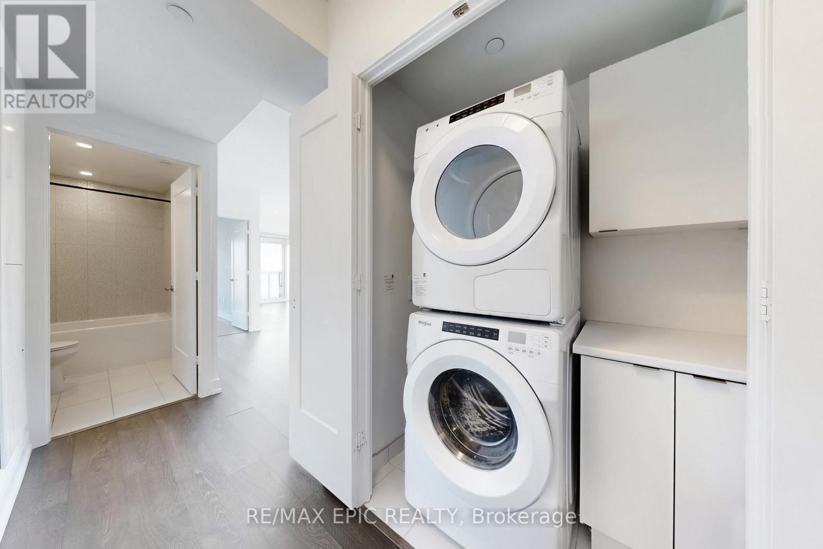 2809 - 30 Inn On The Park Drive, Toronto, Ontario  M3C 0P7 - Photo 19 - C12984620