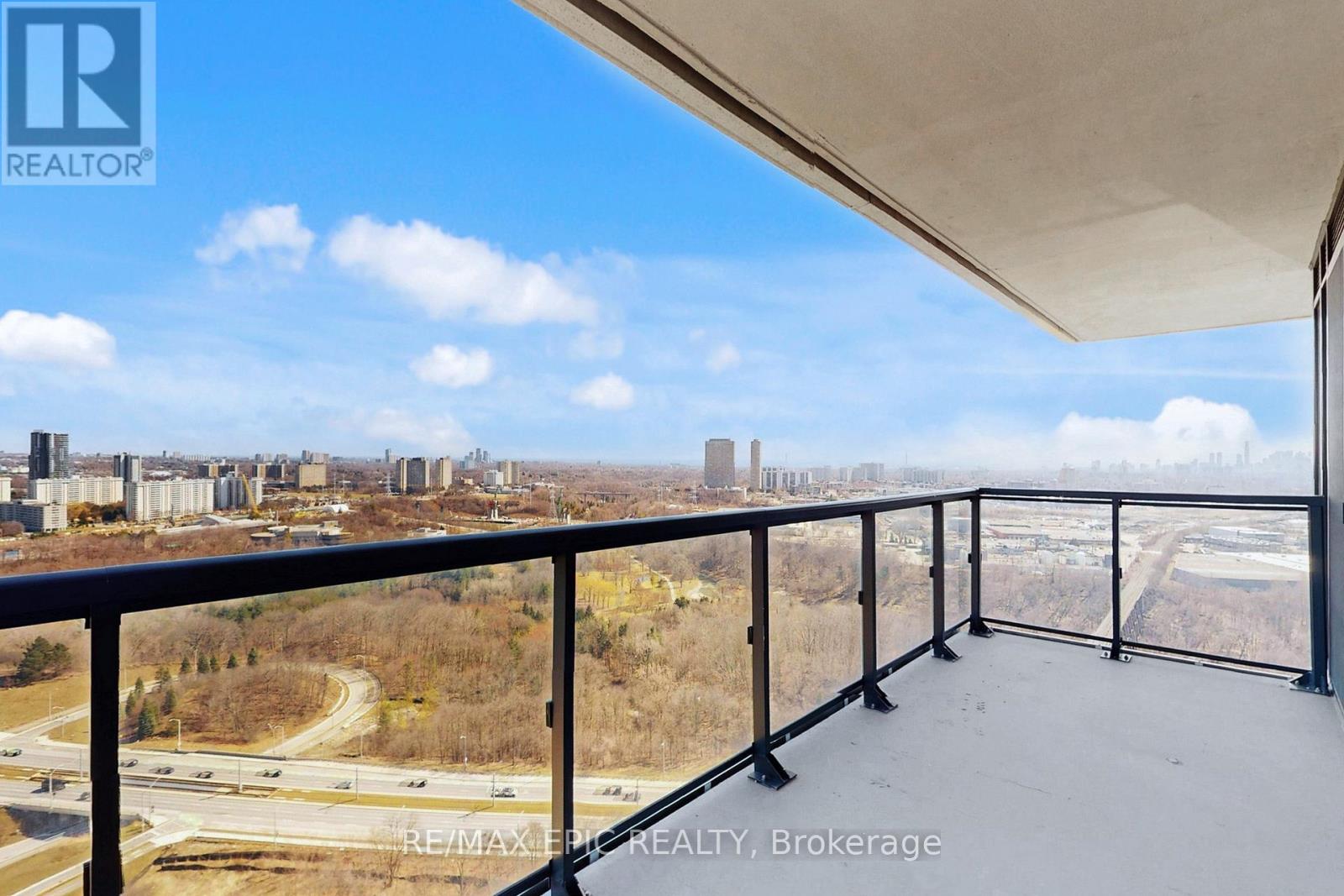 2809 - 30 Inn On The Park Drive, Toronto, Ontario  M3C 0P7 - Photo 25 - C12984620