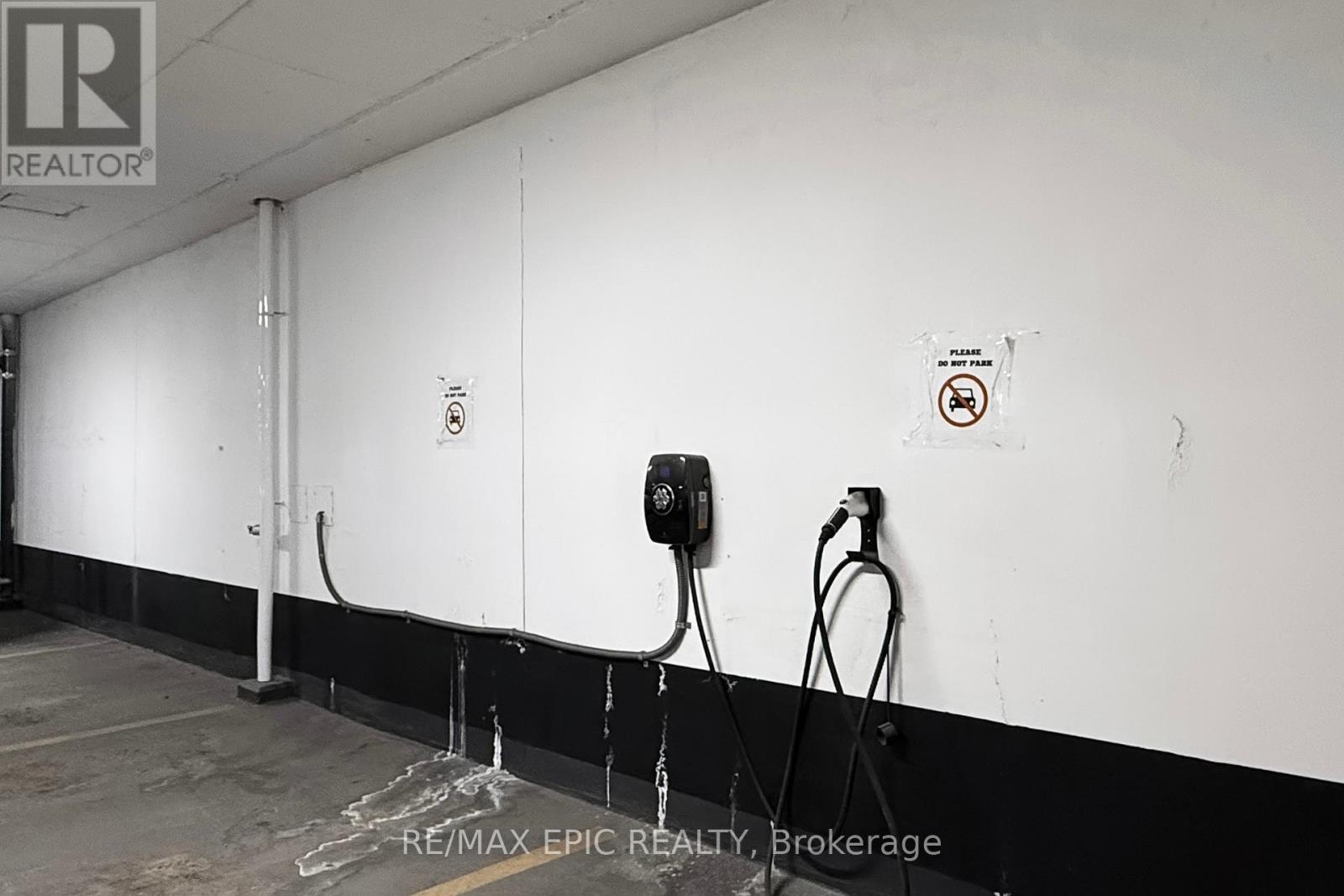 2809 - 30 Inn On The Park Drive, Toronto, Ontario  M3C 0P7 - Photo 28 - C12984620