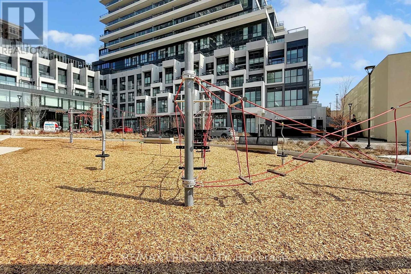 2809 - 30 Inn On The Park Drive, Toronto, Ontario  M3C 0P7 - Photo 48 - C12984620