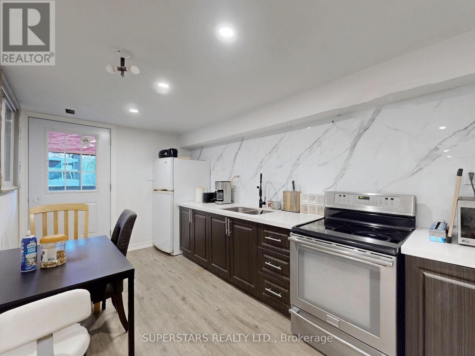 5 Jardin Hill Court, Toronto, Ontario  M2H 3R8 - Photo 37 - C12984686