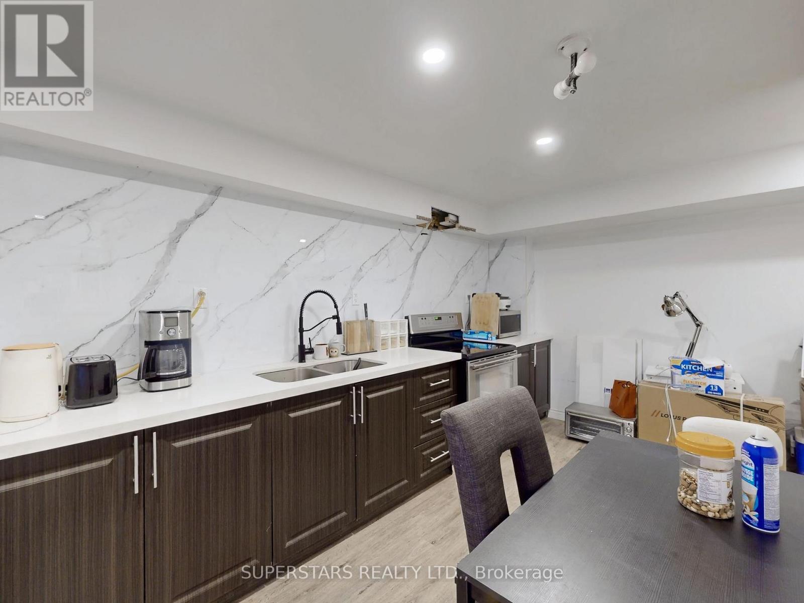 5 Jardin Hill Court, Toronto, Ontario  M2H 3R8 - Photo 38 - C12984686