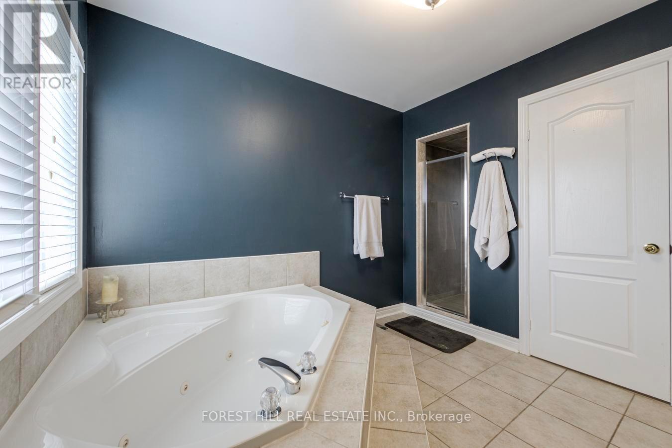 45 Cedar Springs Drive, Richmond Hill, Ontario  L4S 2B1 - Photo 18 - N12982564