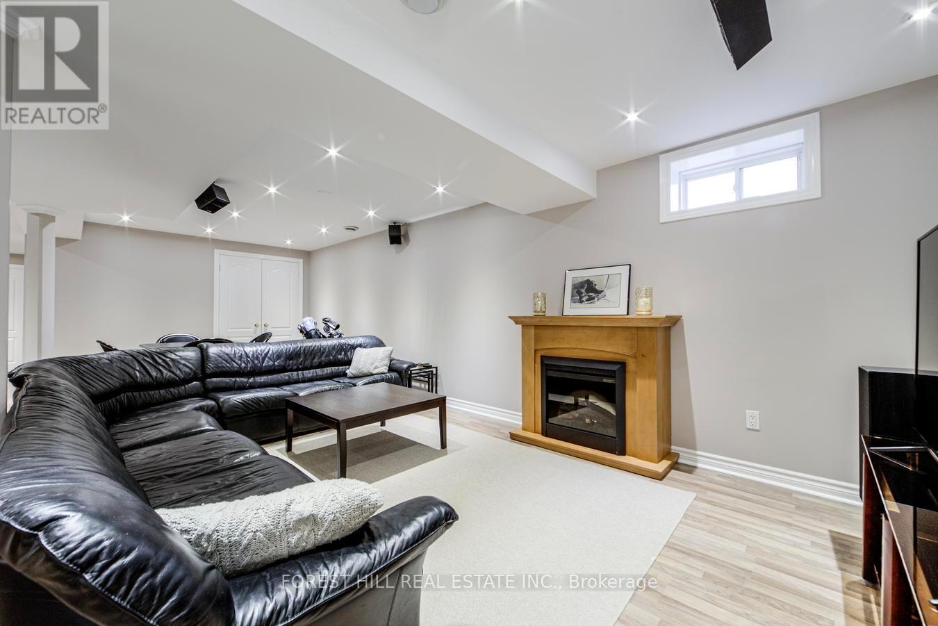 45 Cedar Springs Drive, Richmond Hill, Ontario  L4S 2B1 - Photo 28 - N12982564