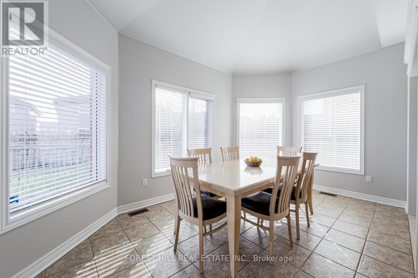 45 Cedar Springs Drive, Richmond Hill, Ontario  L4S 2B1 - Photo 8 - N12982564