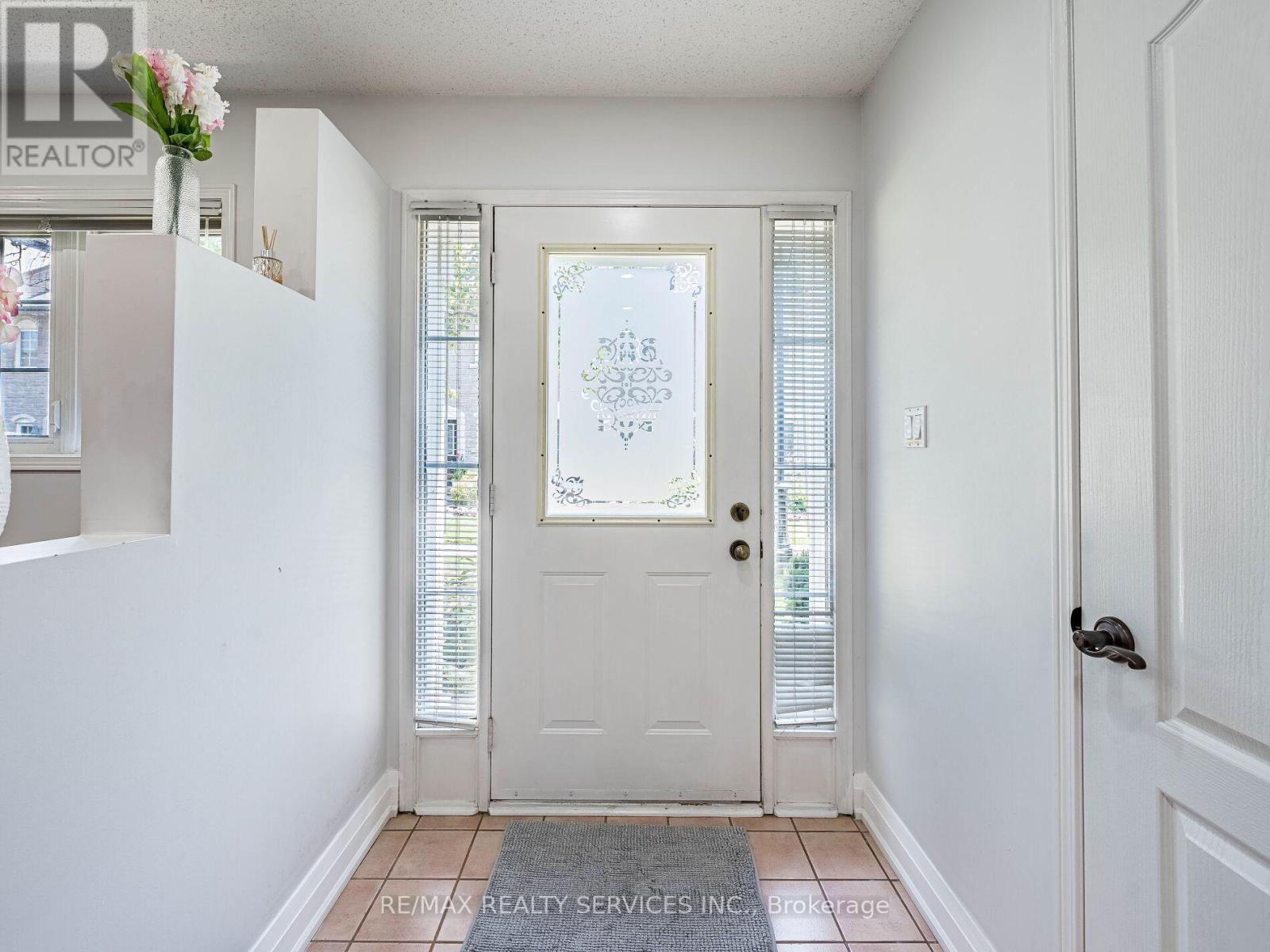 136 - 1995 Royal Road, Pickering, Ontario L1V 6V9 - Photo 4 - E12984552