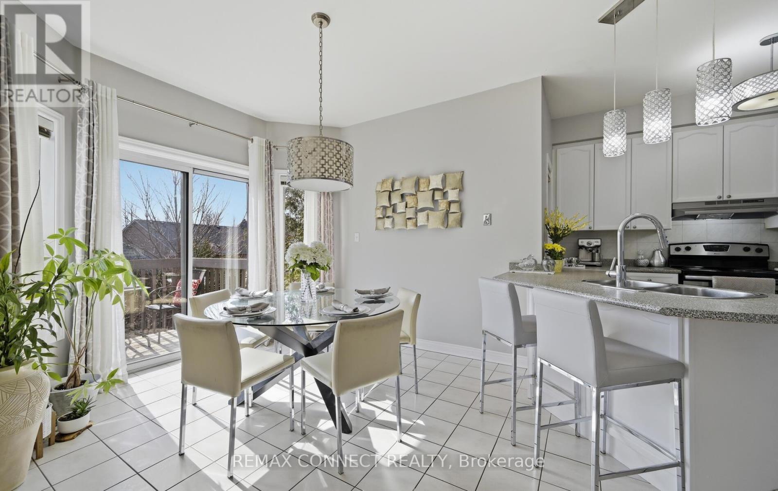 2361 Southcott Road, Pickering, Ontario  L1X 2T3 - Photo 14 - E12984720