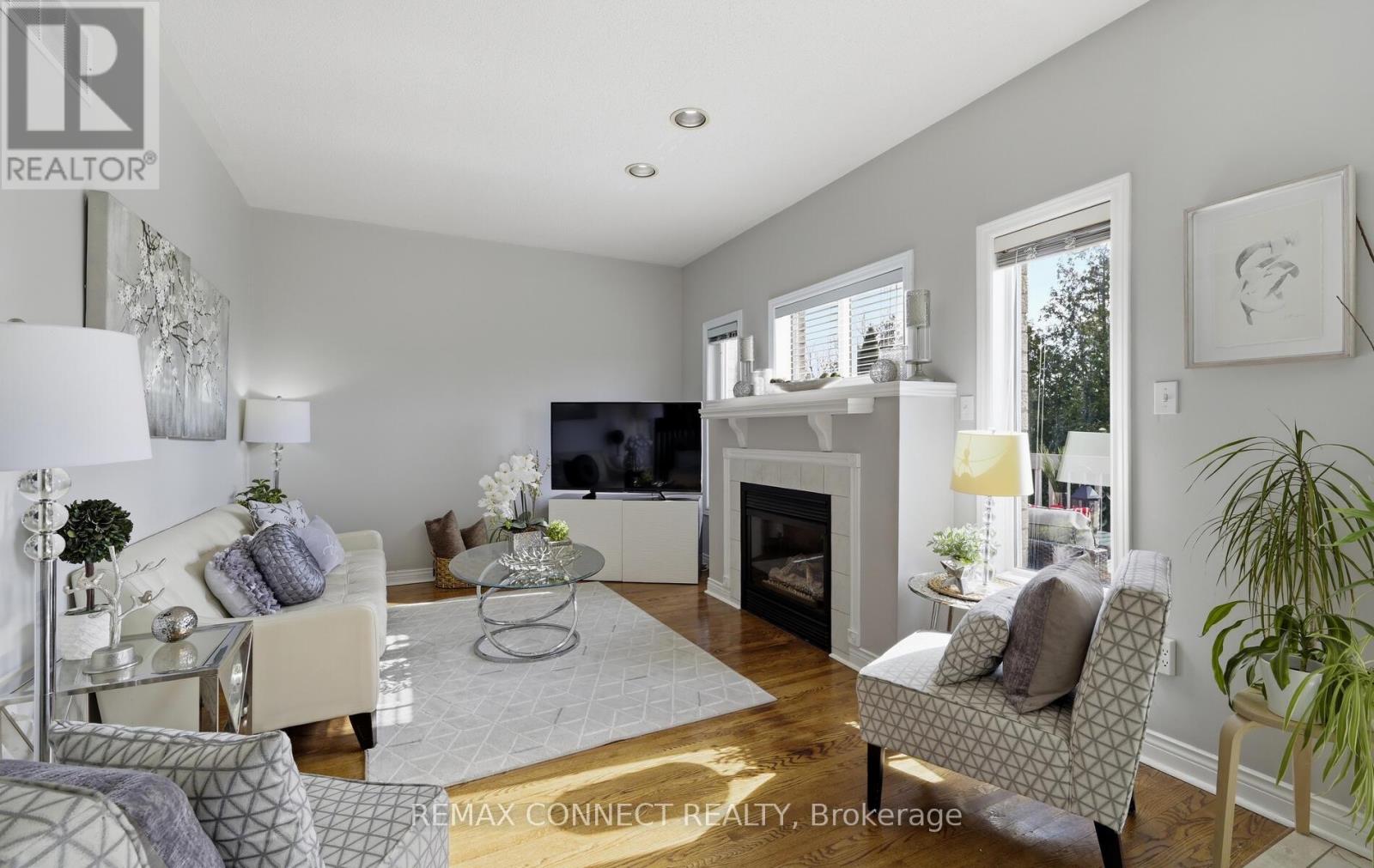 2361 Southcott Road, Pickering, Ontario  L1X 2T3 - Photo 19 - E12984720