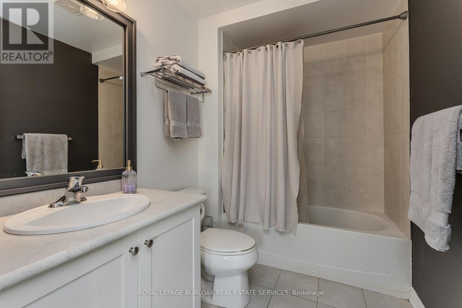 26 - 1401 Plains Road, Burlington, Ontario  L7R 0C2 - Photo 15 - W12928622